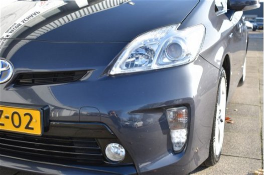 Toyota Prius - 1.8 Comfort 99pk Automaat | Cruisecontrol | Achteruitrijcamera | navigatie | 17 inch - 1