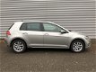 Volkswagen Golf - 1.0 TSI 110PK Comfortline Parkeerhulp navigatie Apple-carplay alarm - 1 - Thumbnail