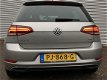 Volkswagen Golf - 1.0 TSI 110PK Comfortline Parkeerhulp navigatie Apple-carplay alarm - 1 - Thumbnail