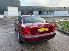 Volkswagen Passat - 1.8-5V Trendline 1998ClimaNAPAPK Unieke staat