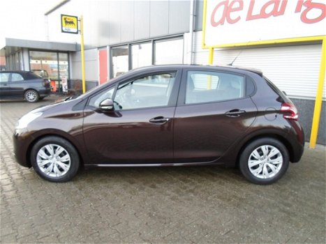 Peugeot 208 - 1.4 VTi Envy 4 cilinder zeer luxe uitv.nieuwstaat clima navi 5drs - 1