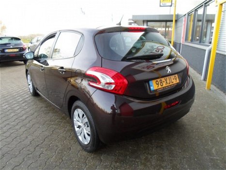 Peugeot 208 - 1.4 VTi Envy 4 cilinder zeer luxe uitv.nieuwstaat clima navi 5drs - 1