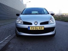 Renault Clio - 1.2-16V Expression