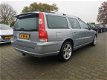 Volvo V70 - 2.4 D5 Edition Sport Aut. *VOLLEDER+NAVI+XENON+PDC+ECC+CRUISE - 1 - Thumbnail