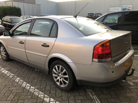 Opel Vectra - 2.2-16V Comfort Navigator Lpg-G3 automaat navigatie lm-velgen PDC trekhaak parrot elek - 1