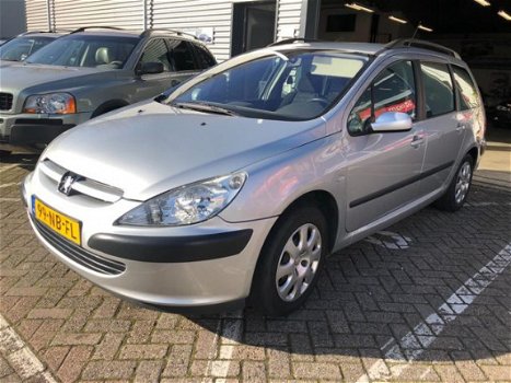 Peugeot 307 Break - 1.6-16V XS Clima elektrische ramen parkeersensor cruise controle zeer nette auto - 1