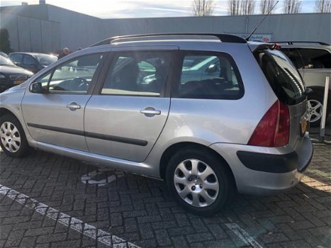 Peugeot 307 Break - 1.6-16V XS Clima elektrische ramen parkeersensor cruise controle zeer nette auto - 1