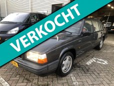 Volvo 740 - 2.3 GL Stuurbekrachtiging schuifdak lm-velgen trekhaak elektrische ramen cd-speler nieuw