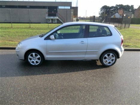 Volkswagen Polo - 1.4 TDI Trendline - 1