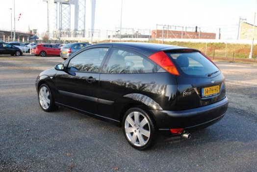 Ford Focus - 1.6-16V Futura LEDER, AIRCO, APK - 1