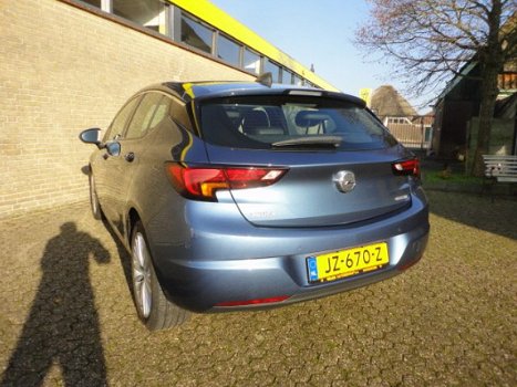 Opel Astra - 1.0 Turbo 105pk Innovation Navi / ECC. PDC V/A - 1