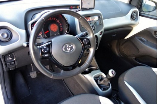 Toyota Aygo - 1.0 VVT-i 5drs x-play | AIRCO | CRUISE CONTROL | - 1