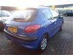 Peugeot 206 - 1.4 XR 3 deurs, 4 nwe BANDEN, ACCU en rijd nog als een trein - 1 - Thumbnail