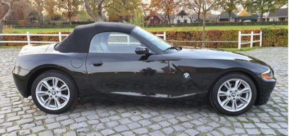 BMW Z4 Roadster - 2.2i S Automaat, Leder , Airco, Winter prijs - 1