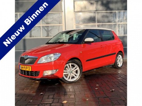 Skoda Fabia - 1.2 TSI Dynamic automaat, navigatie systeem, cruise control, elektrische ramen Trekhaa - 1