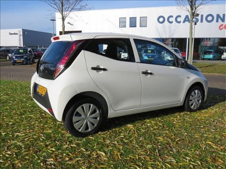 Toyota Aygo - 1.0 VVT-i x 2017 51000km 5-DEURS DEALER ONDERHOUDEN *BOVAG - 1