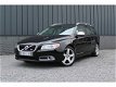 Volvo V70 - R-Edition 2.0T 203pk AUT. R-DESIGN + NAVI + LEDER - 1 - Thumbnail