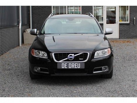 Volvo V70 - R-Edition 2.0T 203pk AUT. R-DESIGN + NAVI + LEDER - 1