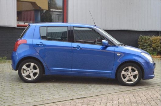 Suzuki Swift - 1.5 Comfort Sport - 1