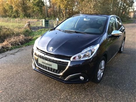 Peugeot 208 - 1.2 PureTech Blue Lease - 1