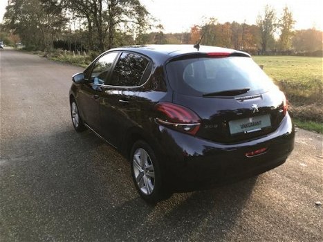 Peugeot 208 - 1.2 PureTech Blue Lease - 1