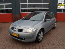 Renault Mégane - 1.6-16V Authentique Comfort