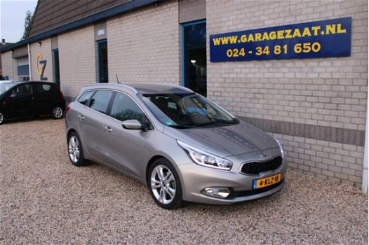 Kia Cee'd - 1.6 GDI Plus Pack NAVI TREKH. CAMERA - 1