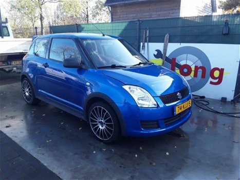 Suzuki Swift - 1.3 BASE - 1