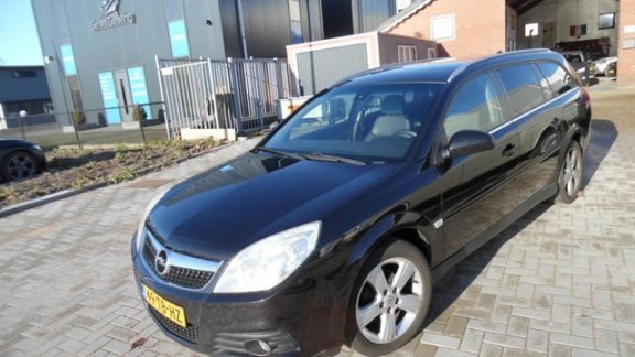 Opel Vectra Wagon - Station1.9 CDTi 150pk V-Line - 1