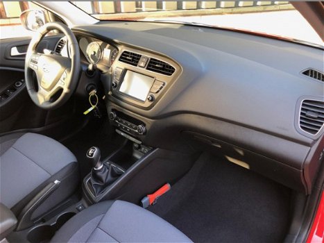 Hyundai i20 - Comfort 1.0 T-GDI Blue 100PK | Lichtmetalen velgen | Navigatie | Getint glas - 1