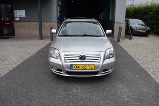 Toyota Avensis - 2.0 VVTi Linea Luna - 1