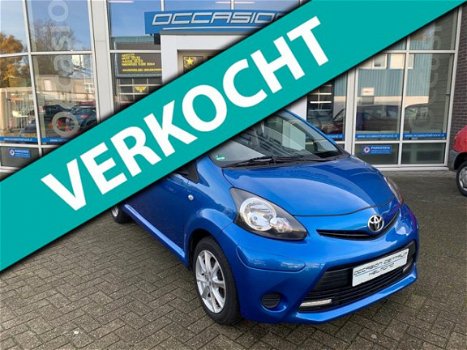 Toyota Aygo - 1.0 VVT-i Comfort / Airco / 5 Deurs / Trekhaak / - 1