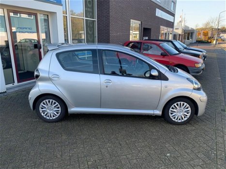 Toyota Aygo - 1.0-12V Cool / Airco / APK / 5 Deurs / - 1