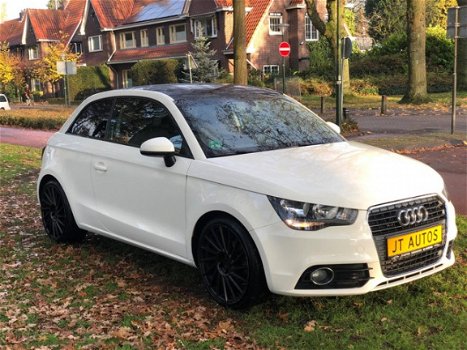 Audi A1 - 1.2 TFSI Ambition Pro Line Business airco sportvelgen stoelverwarming navi - 1