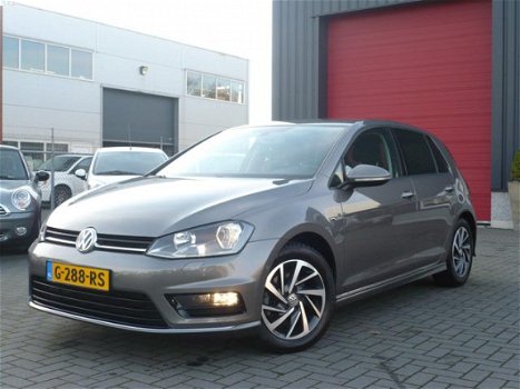 Volkswagen Golf - 1.4 TSI CUP Edition 40 , Navi, R-Line, Super Mooi - 1