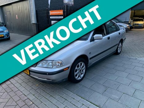 Volvo S40 - 1.8 Europa Trekhaak Airco NAP APK - 1