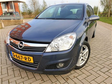 Opel Astra - 1.4 Business 1e eigenaar, 63.490km, volledig onderhouden, luxe uitvoering, incl. Winter - 1