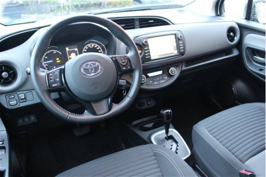 Toyota Yaris - 1.5 HYBRID NAVI CRUISE CAMERA 1E EIG NL-AUTO - 1