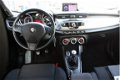 Alfa Romeo Giulietta - 1.6 JTDm NAVI LED CLIMA CRUISE PDC 17''LM-VELGEN DONKER GLAS - 1 - Thumbnail