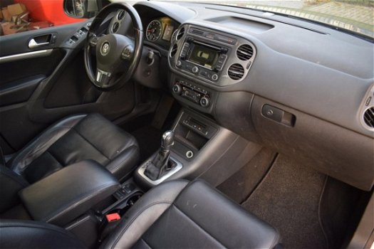 Volkswagen Tiguan - 2.0 TSI Sport&Style 4Motion 180PK DSG met panodak, navi, leer, stoelvw, ecc etc - 1