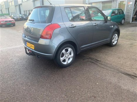 Suzuki Swift - 1.3 4Grip Exclusive MET NIEUWE APK 4x4 - 1