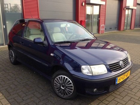 Volkswagen Polo - 1.4-16V*AUTOMAAT*CLIMA*AIRCO*NWE APK*LUXE UITV - 1