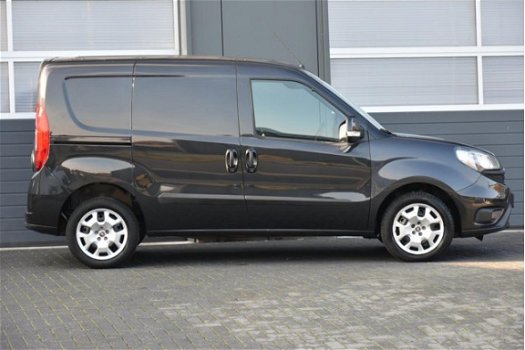 Fiat Doblò - 1.3 mj Airco PDC Nieuw Type € 106 P/m - 1