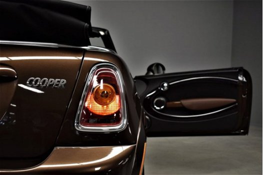 Mini Mini Cabrio - 1.6i 16V 120PK Cooper Pepper Automaat Clima/Leer/Lmw/Pdc/Audio/112dkm - 1