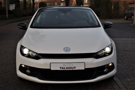 Volkswagen Scirocco - 1.4 TSI Highline 160PK 'XENON, NAVI, 18'', NW APK, NW OH-BEURT' - 1