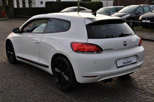 Volkswagen Scirocco - 1.4 TSI Highline 160PK 'XENON, NAVI, 18'', NW APK, NW OH-BEURT' - 1