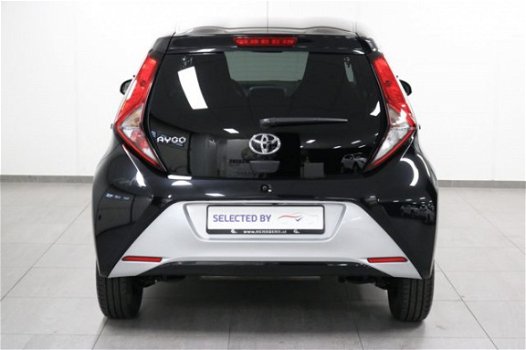 Toyota Aygo - 1.0 VVT-i x-Cite / Leder / Camera / Lichtmetalen Velgen - 1