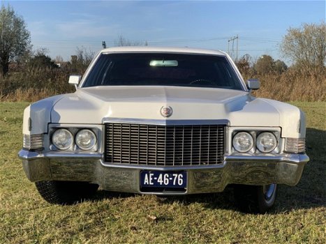 Cadillac Fleetwood - 1