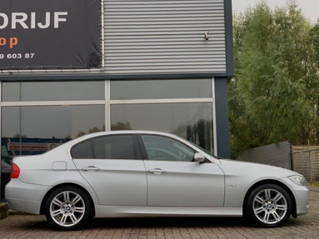 BMW 3-serie - 325i 218PK+*M-SPORT*6CILINDER*AUTOMAAT*KEURIG - 1