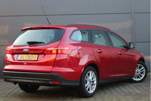 Ford Focus Wagon - 1.5 TDCI Lease Edition | Dealer onderhouden | Navigatie | Dual climate control | - 1